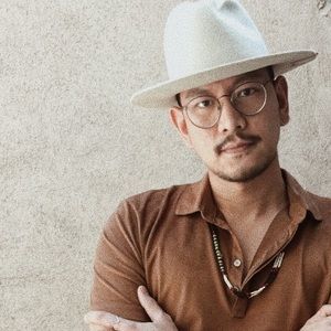 Meet your Posher, Prates